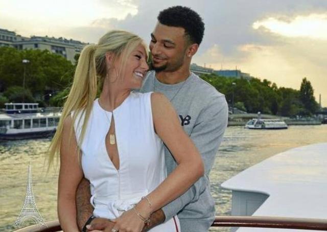 姆巴佩的应 姆巴佩的应