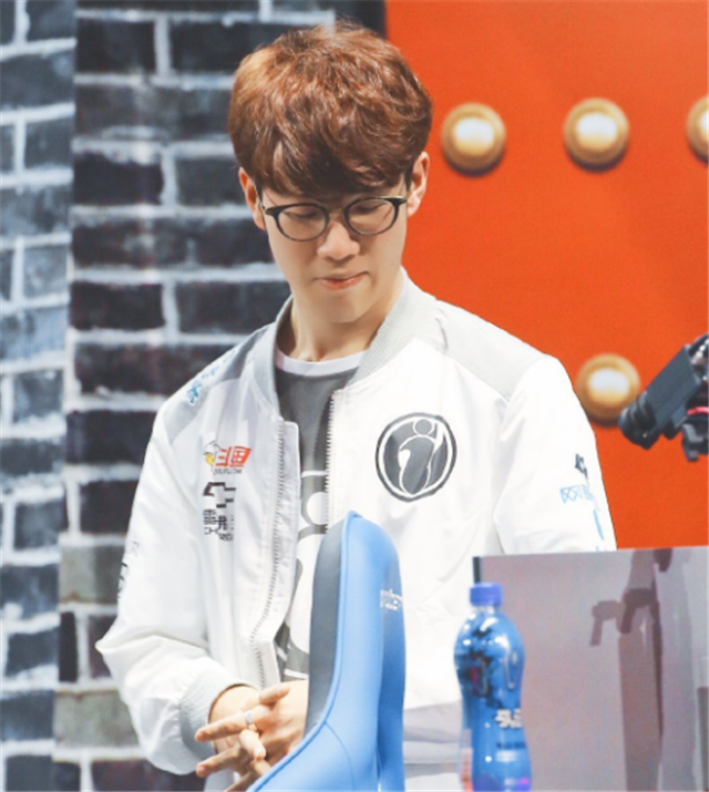 湖人再启双 湖人再启双